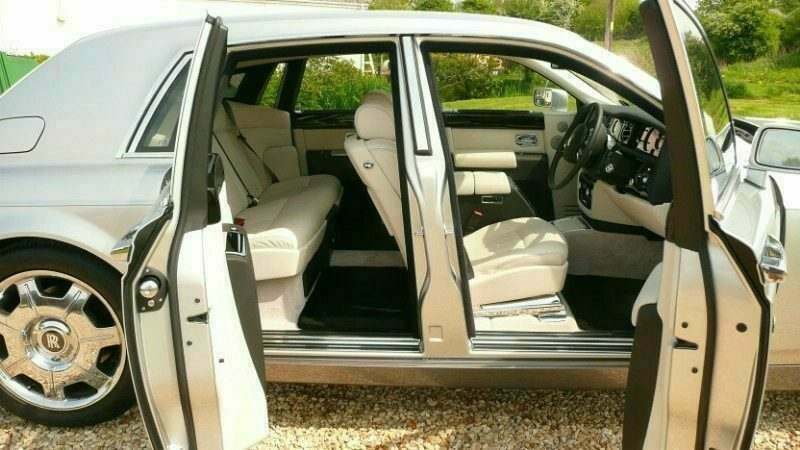 rolls royce car opening interior phantom